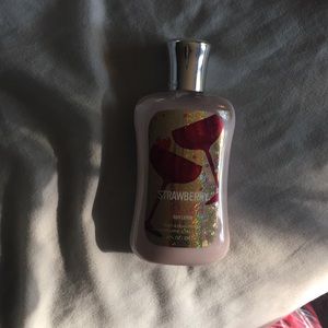 Strawberry Sparker Bath & Body Works